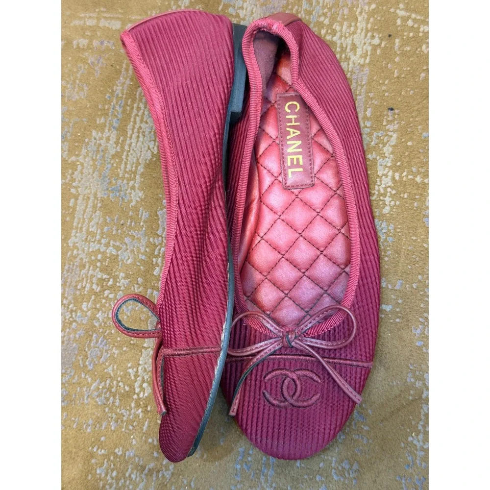 Chanel Burgundy Ribbed Fabric Quilted Leather Ballet Flats CC Logo 36 TT15-1